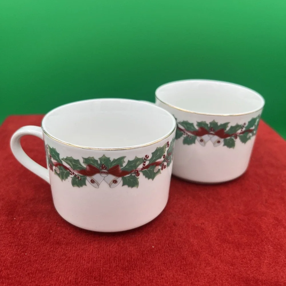1990 Sango Christmas Holly Teacups 2 Pc Sets Candy Canes Bells 8415 Gold Rim‎